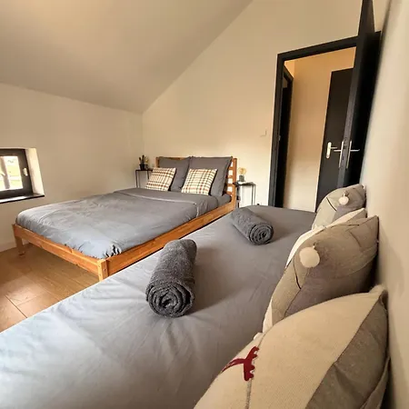 Refuge D'odeillo Vue Luxe 8 Pers Les Angles Hébergement de vacances